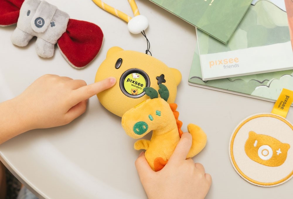 Pixsee Wonders 兒童互動教育機組